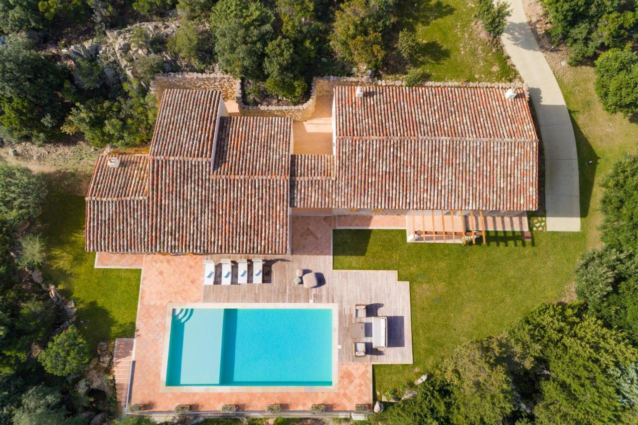 Borgo Smeraldo Арцахена Екстериор снимка